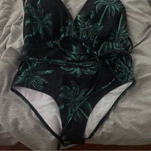 Womens Bathing Suit Size L